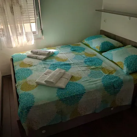 Apartmani Deak Vir Exterior photo